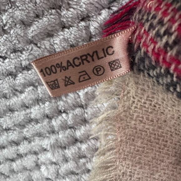Oversized Classic Plaid Cozy Fall Blanket Square Scarf Red Beige Fringe Trim - Picture 2 of 4